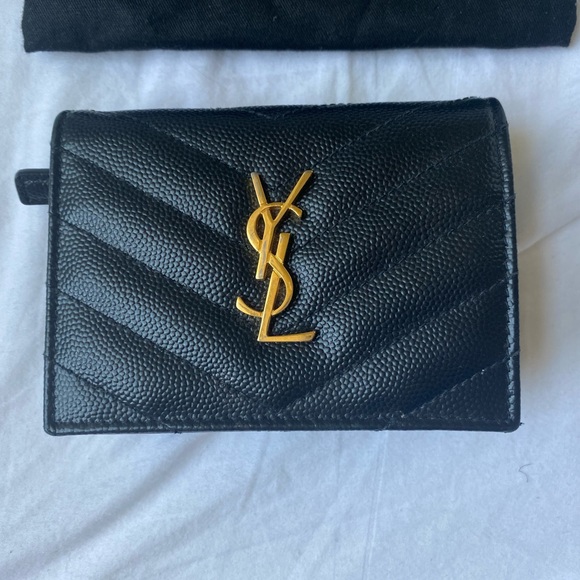 Saint Laurent Wallet (monogram card case) - Picture 1 of 7
